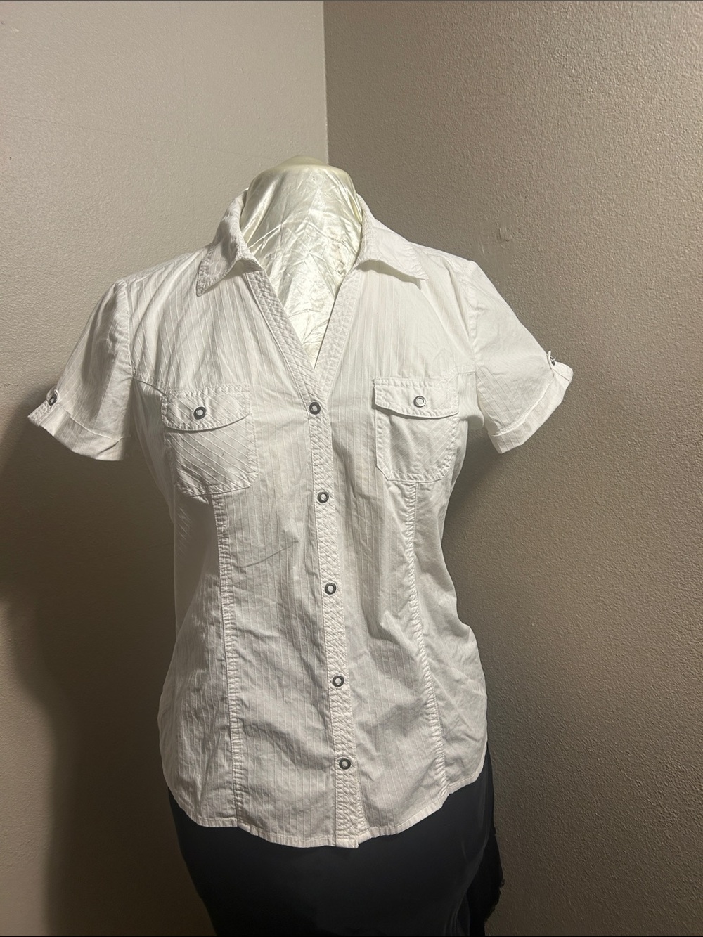 Sonoma White Short Sleeve snap front Shirt